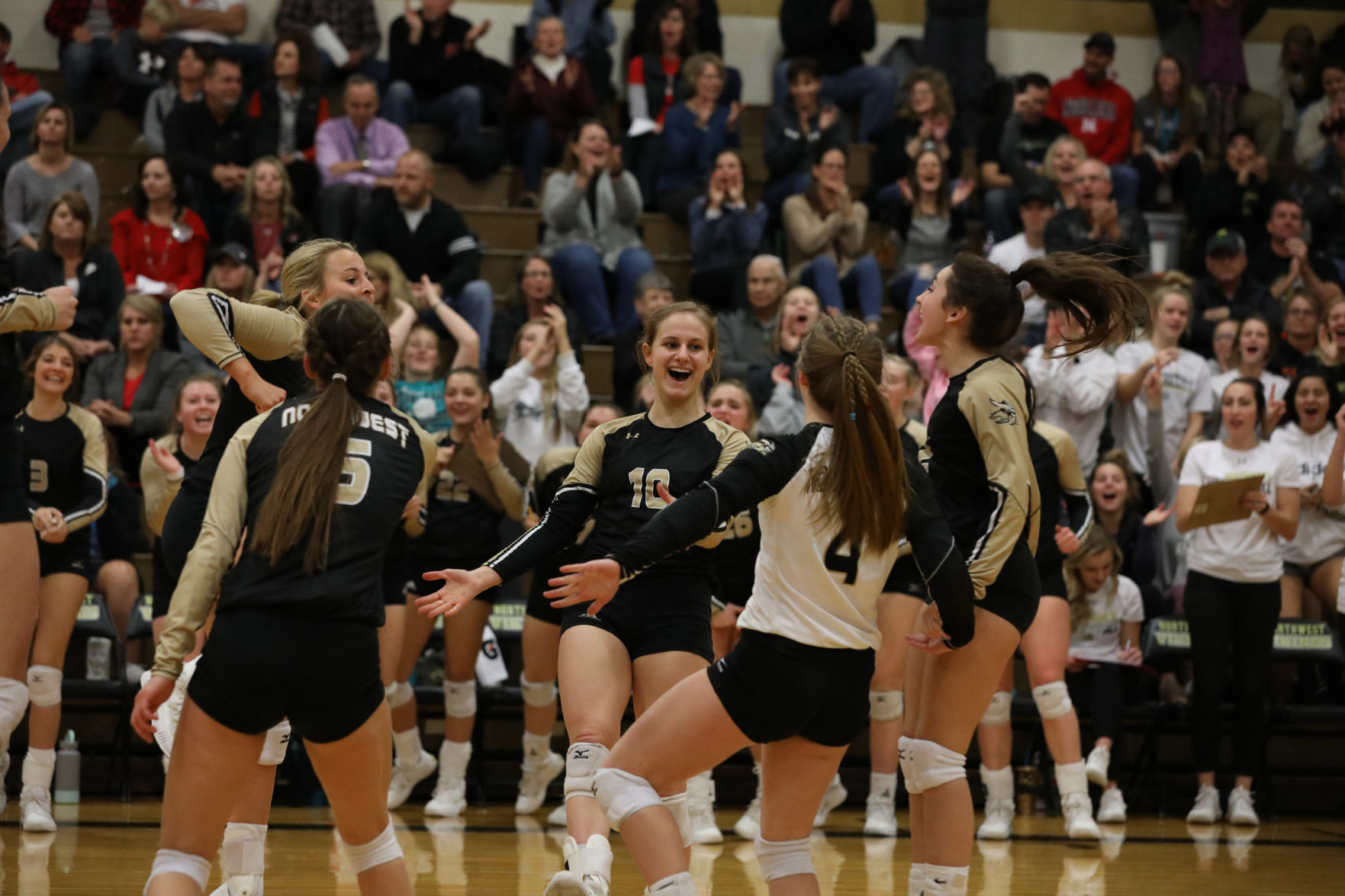 Outtakes_103119_northwestauroravball_zlm013A.JPG
